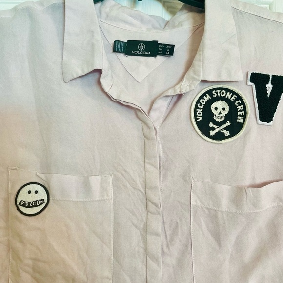 NWOT Volcom Lavender Button up camp shirt patches hi-lo - Picture 8 of 10